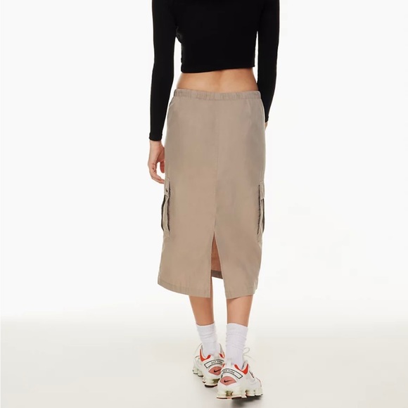 Aritzia TNA Cargo Skirt - Picture 2 of 7